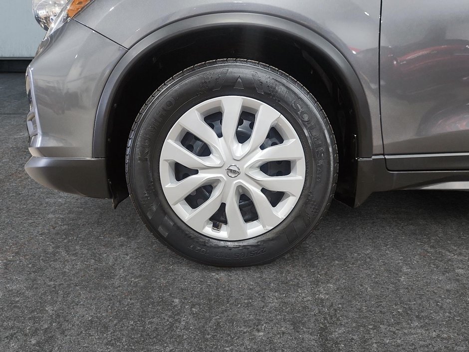 2019 Nissan Rogue S-6