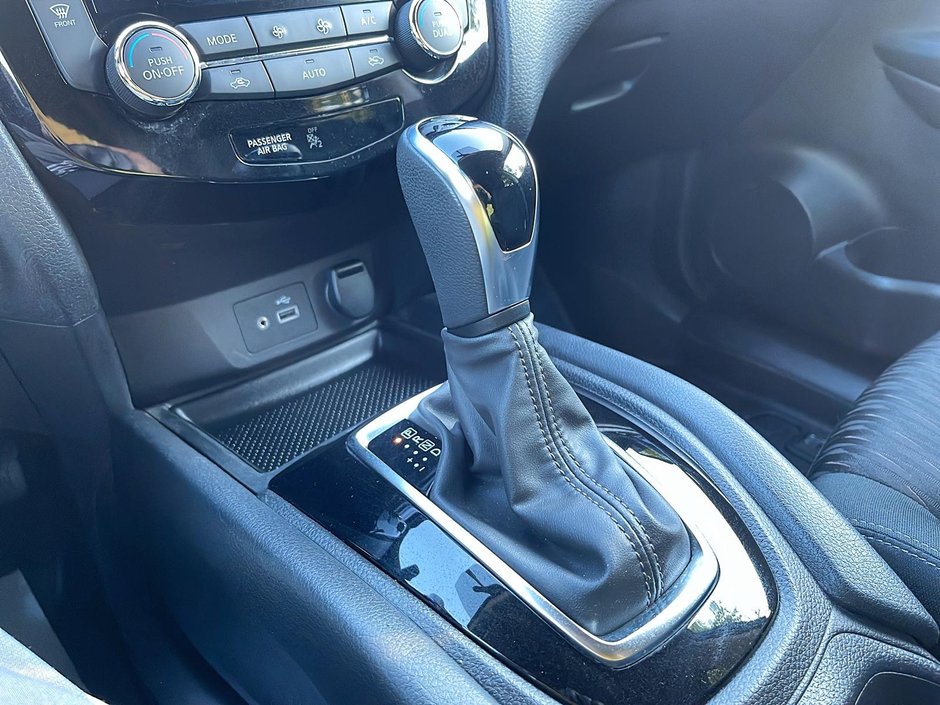 Nissan Rogue S SPÉCIAL ÉDITION AWD 2020-14