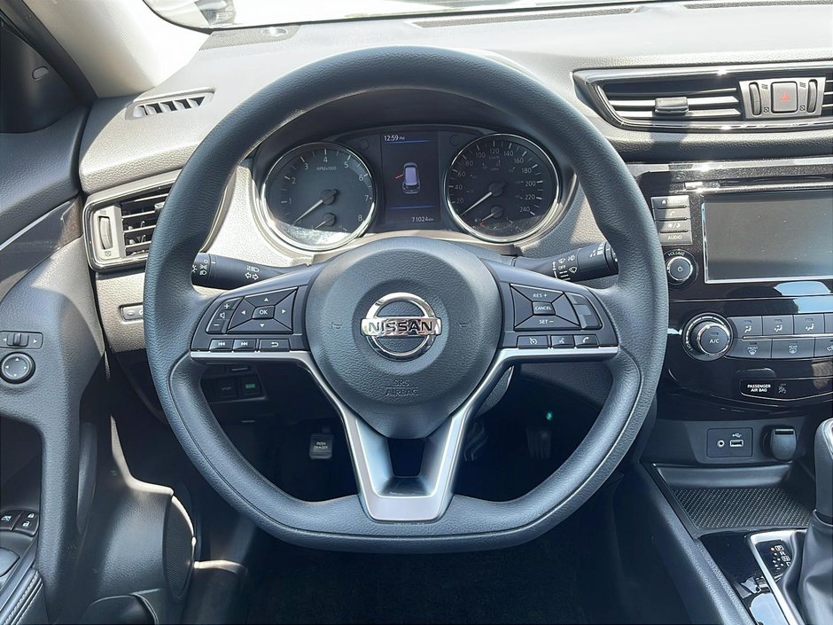 2020 Nissan Rogue S-11