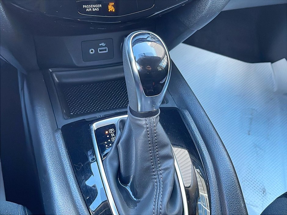 Nissan Rogue S 2020-14