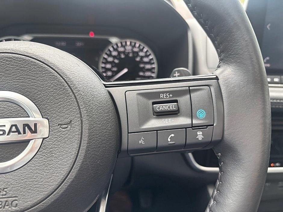 Nissan Rogue SV AWD 2021-17