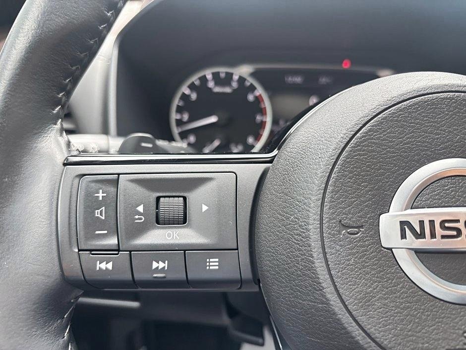 Nissan Rogue SV AWD 2021-16