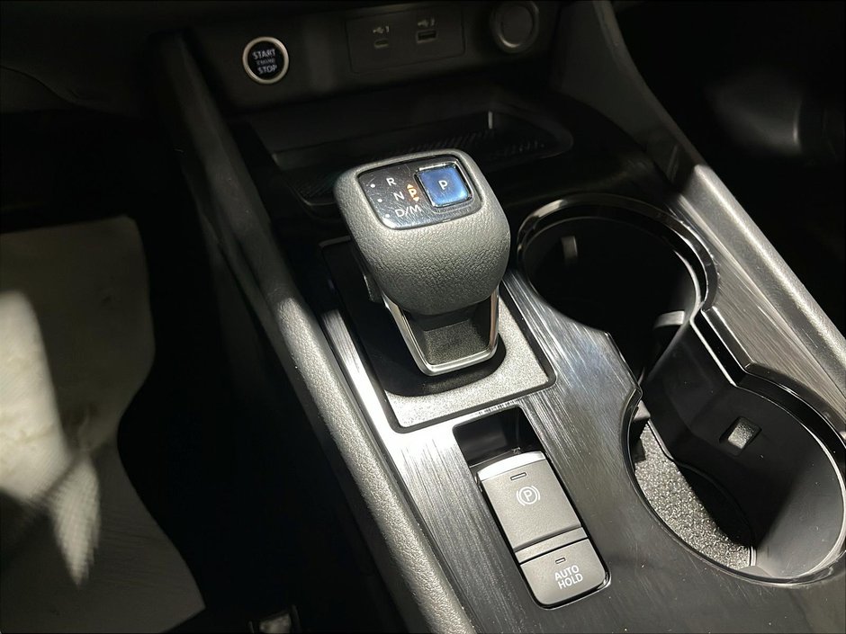 Nissan Rogue SV 2021-14