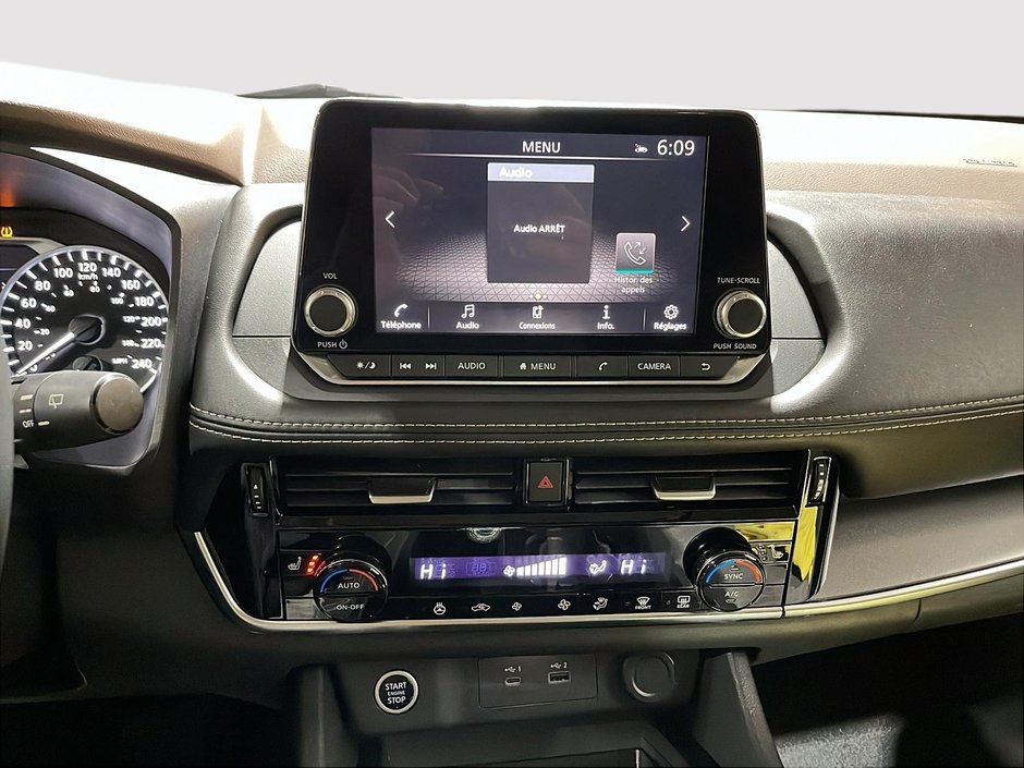 Nissan Rogue SV 2021-17