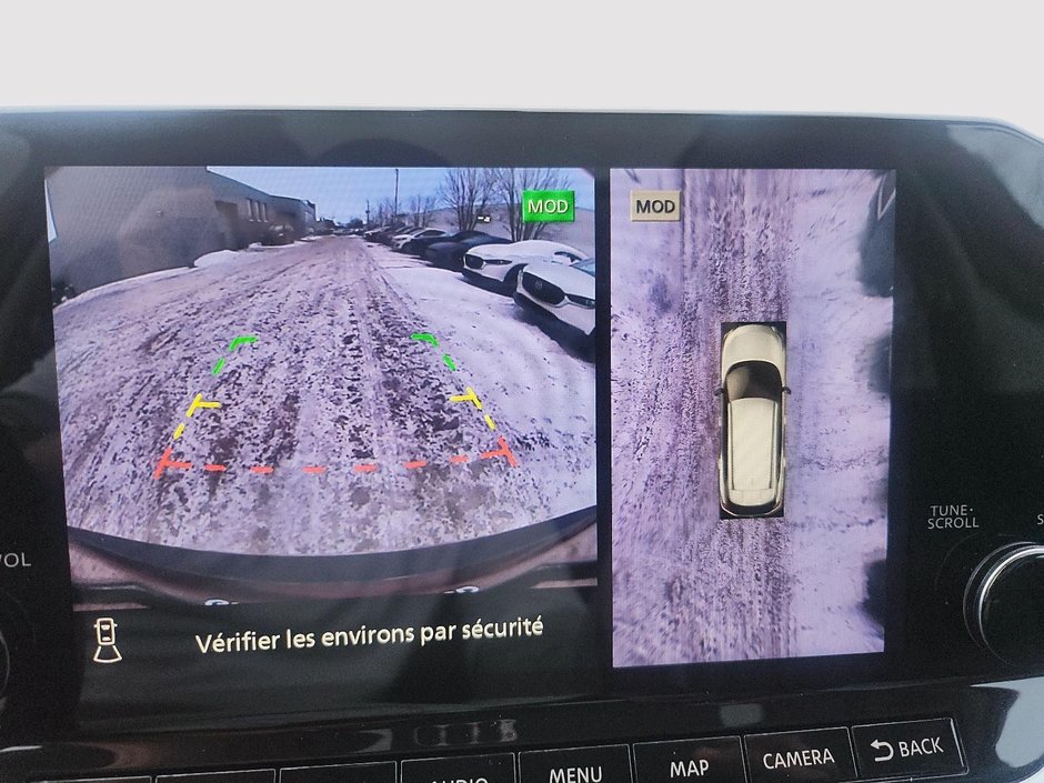 Nissan Rogue Platinum 2021-17