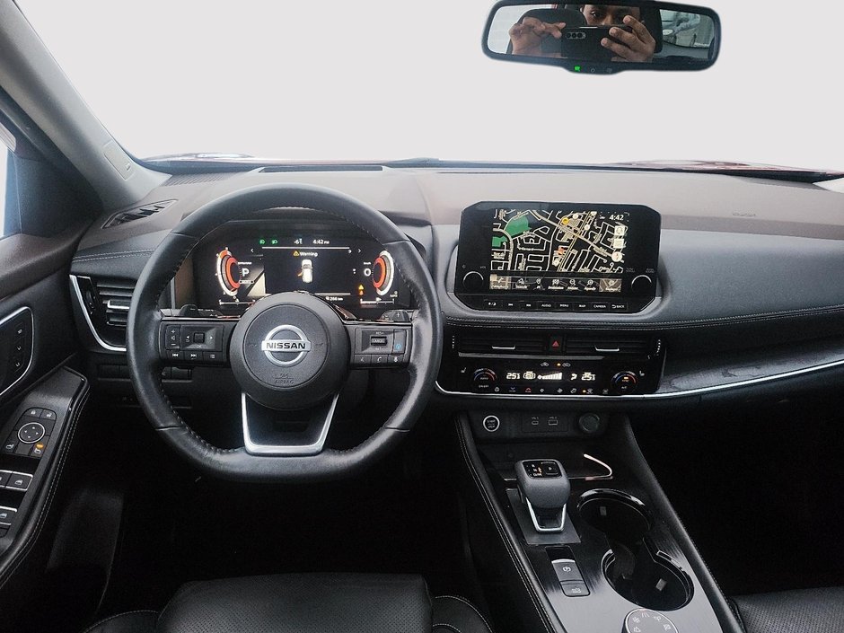 Nissan Rogue Platinum 2021-9