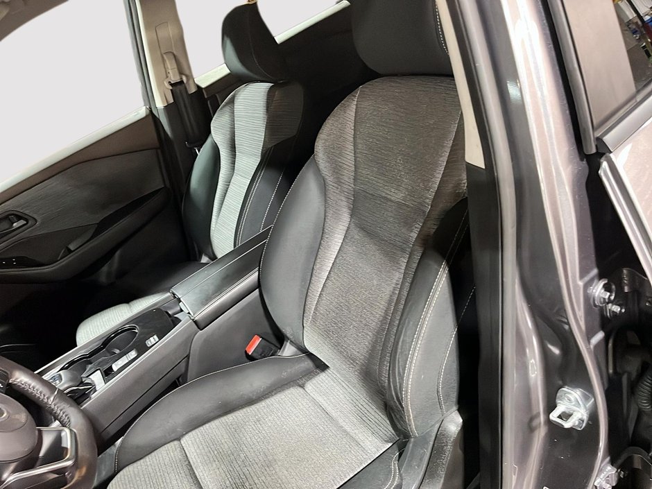 Nissan Rogue S 2021-8