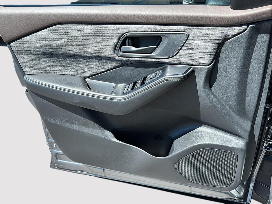 2021 Nissan Rogue S-10