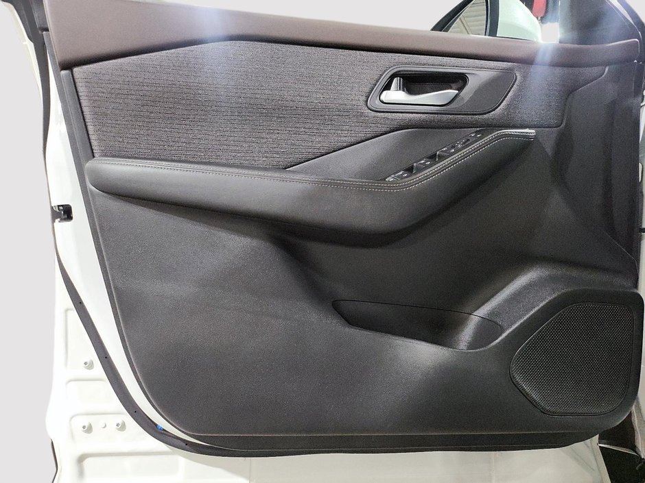 2021 Nissan Rogue SV-10