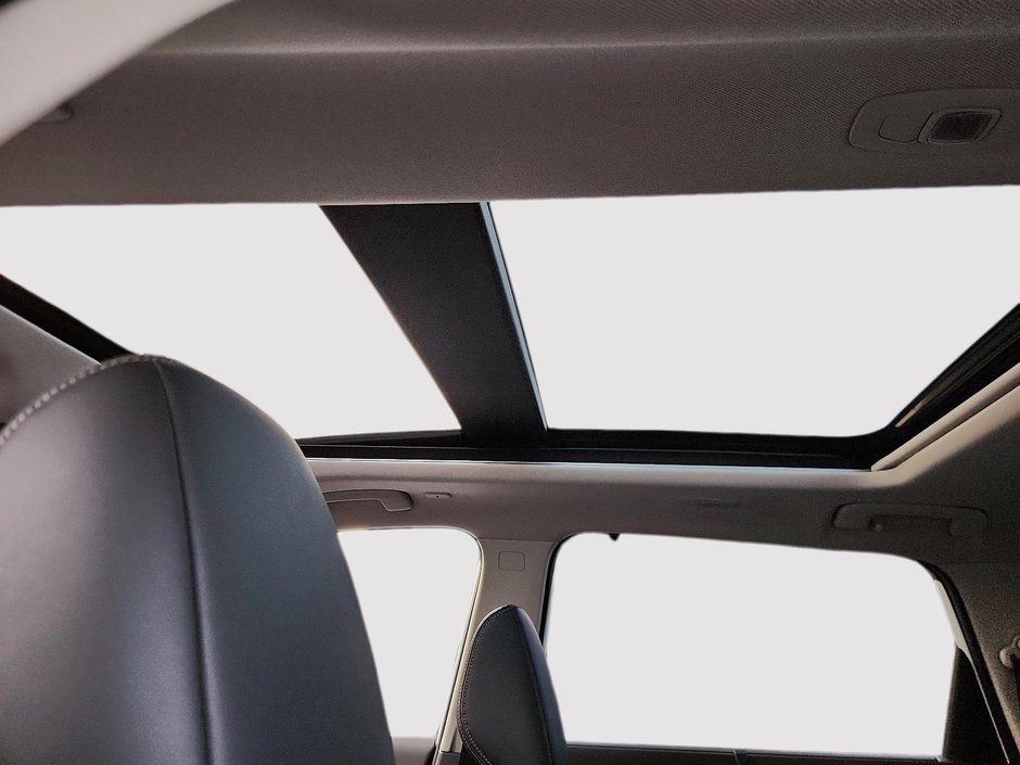 2022 Nissan Rogue PLATINUM AWD-16
