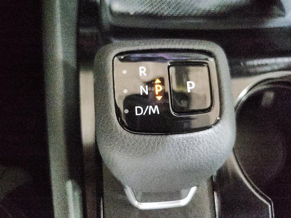 2022 Nissan Rogue S AWD-14