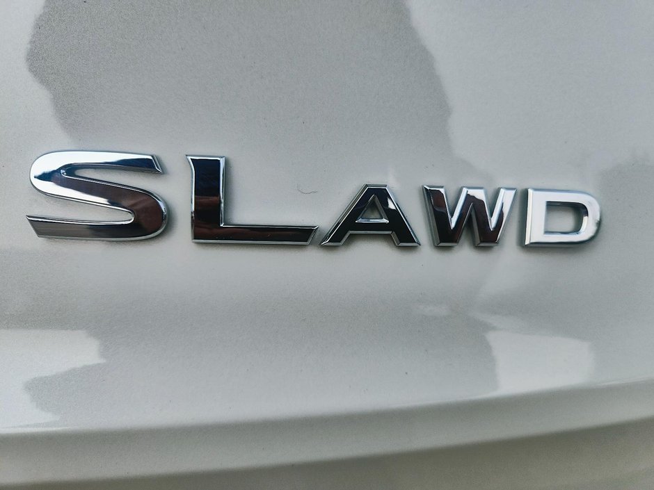 Nissan Rogue SL 2023-16