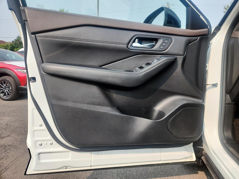 Nissan Rogue SL 2023-10