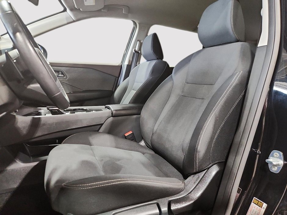 2023 Nissan Rogue S-8