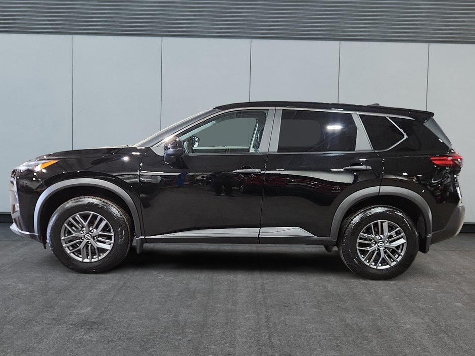 2023 Nissan Rogue S-4
