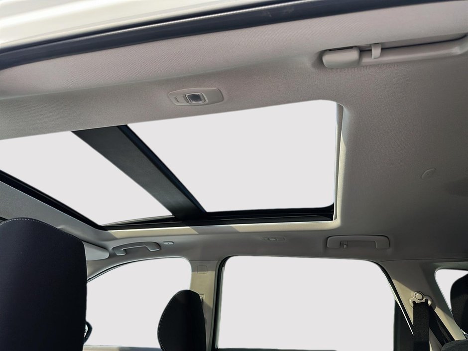 2023 Nissan Rogue SV-16