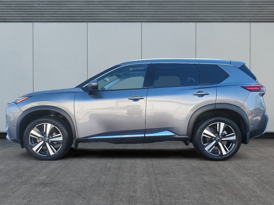 Nissan Rogue Platinum 2023-4
