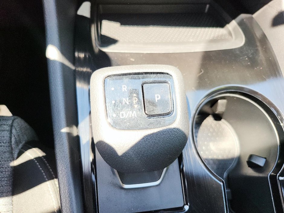 2023 Nissan Rogue SV AWD-14