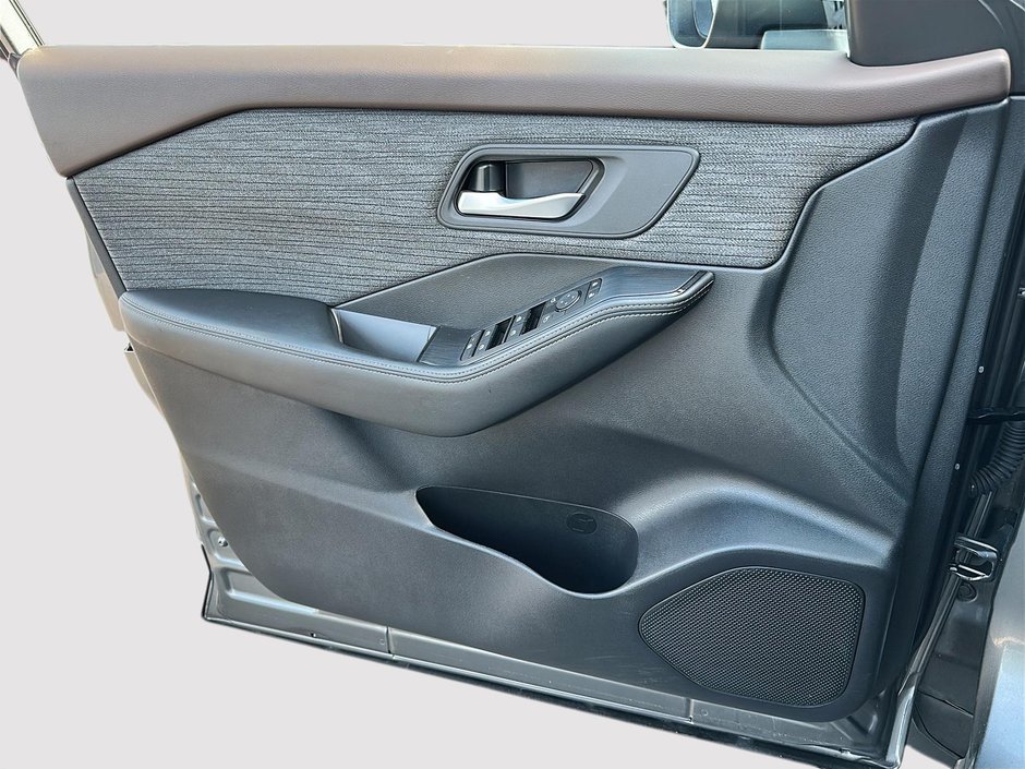 2023 Nissan Rogue SV AWD-10