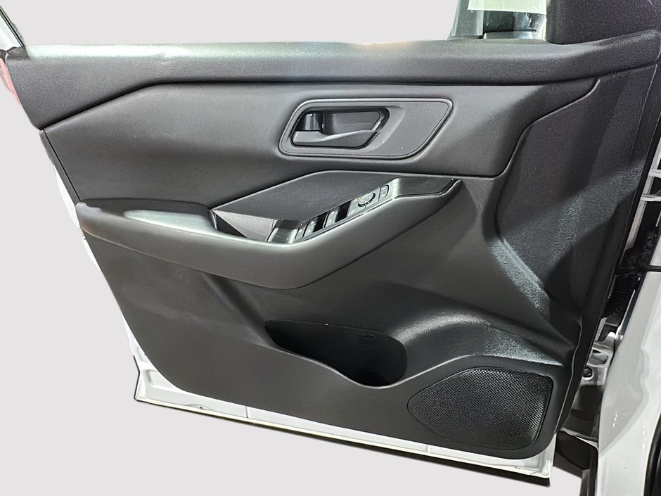 Nissan Rogue S AWD 2024-10