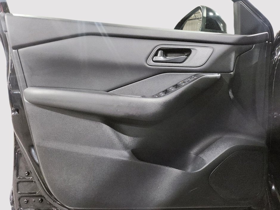 2024 Nissan Rogue S AWD-10