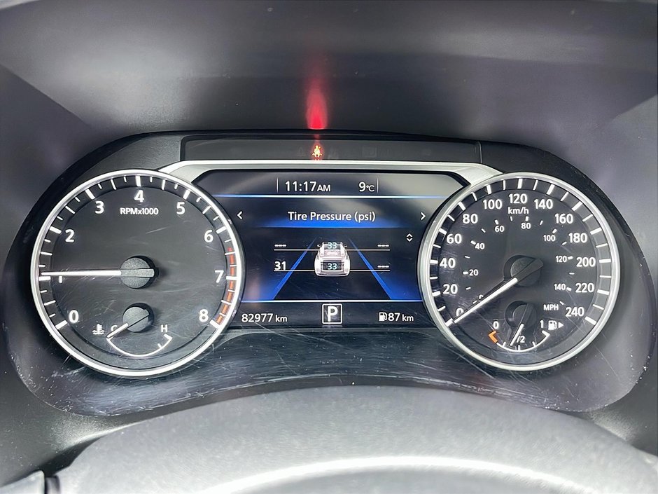 Nissan Sentra SR PRIVILEGE 2020-13
