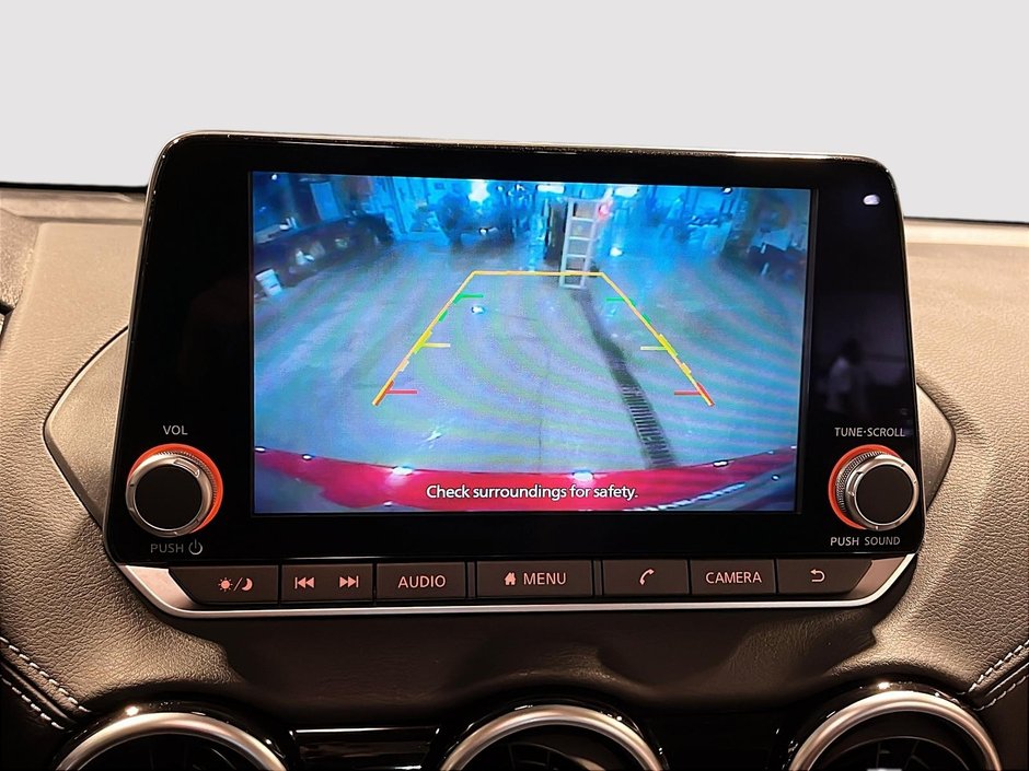 Nissan Sentra SV 2022-16