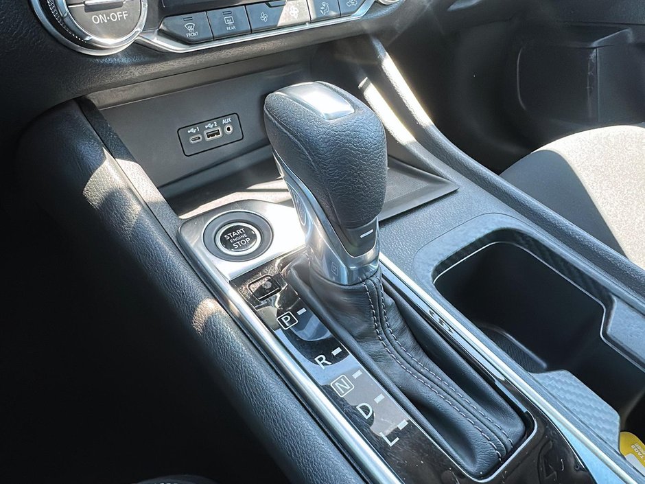 Nissan Sentra SV 2022-14