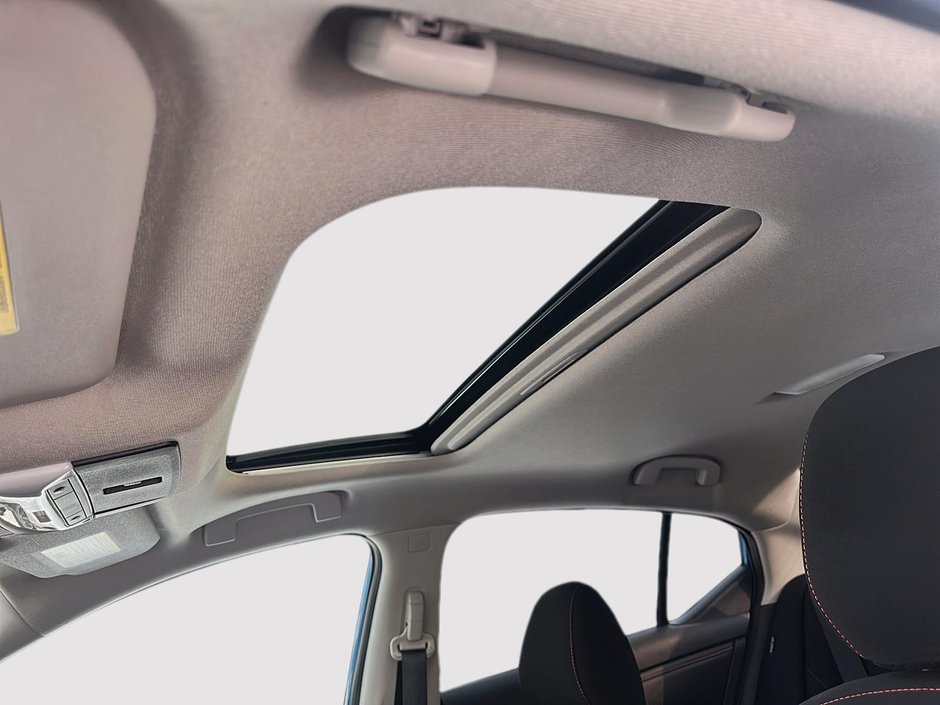 Nissan Sentra SR 2024-15