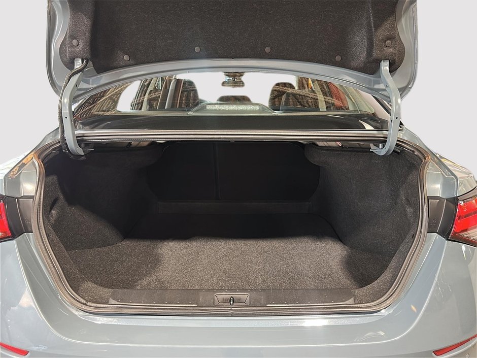 2024 Nissan Sentra SV-5