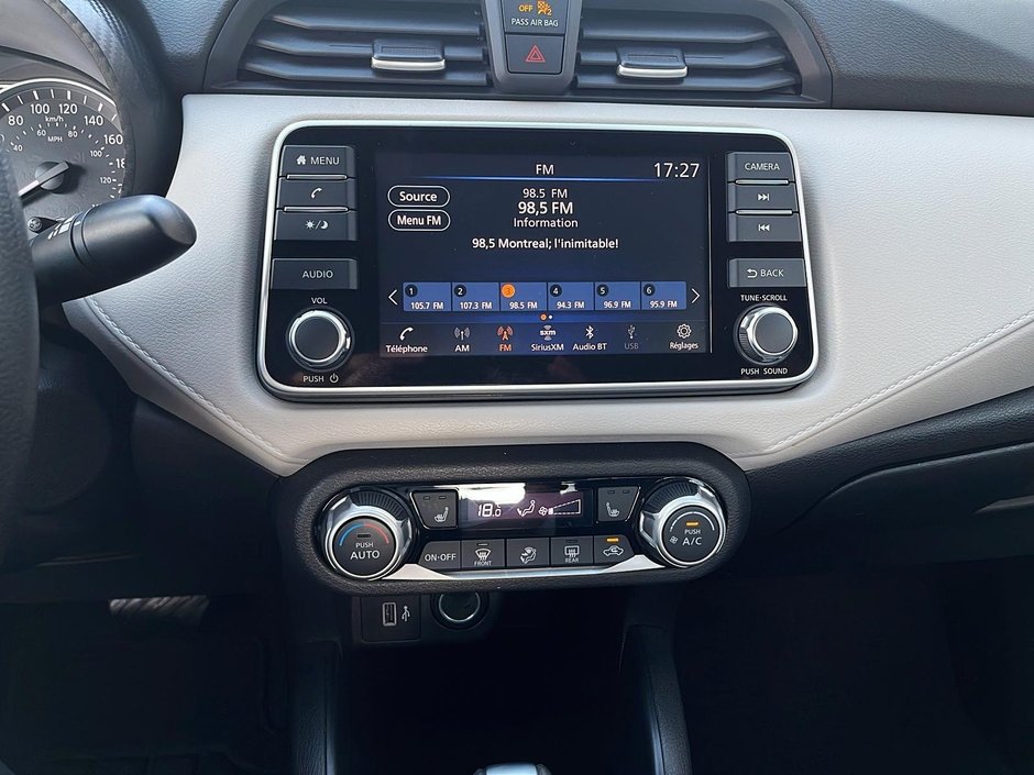 2021 Nissan Versa SV-16