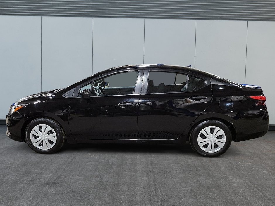 Nissan Versa S 2021-4