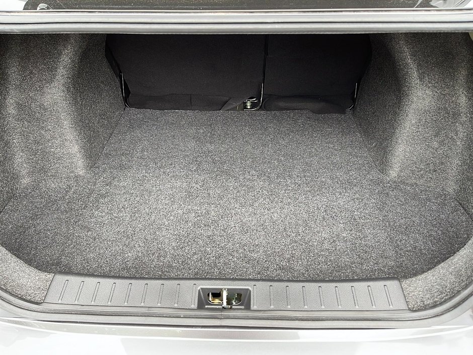 2022 Nissan Versa S AUTOMATIQUE-5