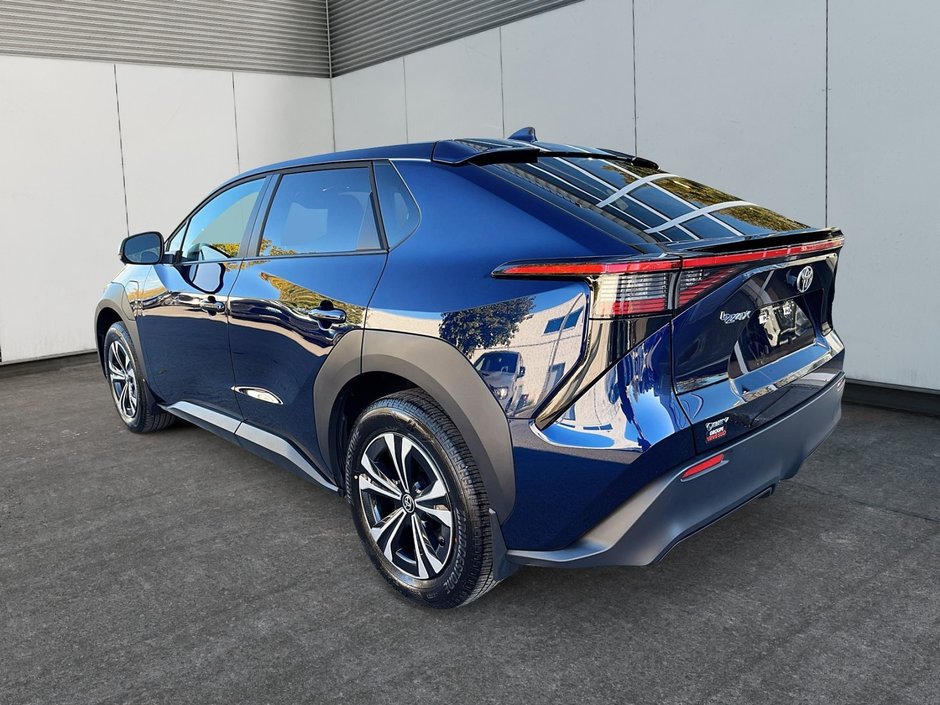 2024 Toyota BZ4X LE-3