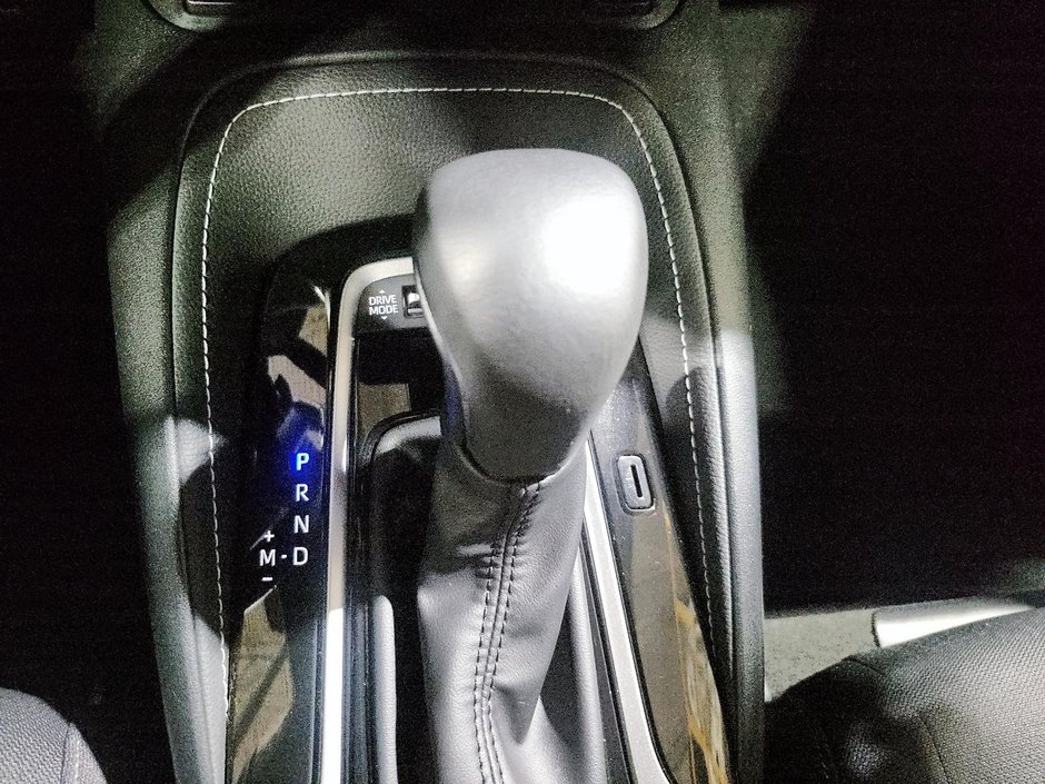 2024 Toyota Corolla Hatchback SE-14