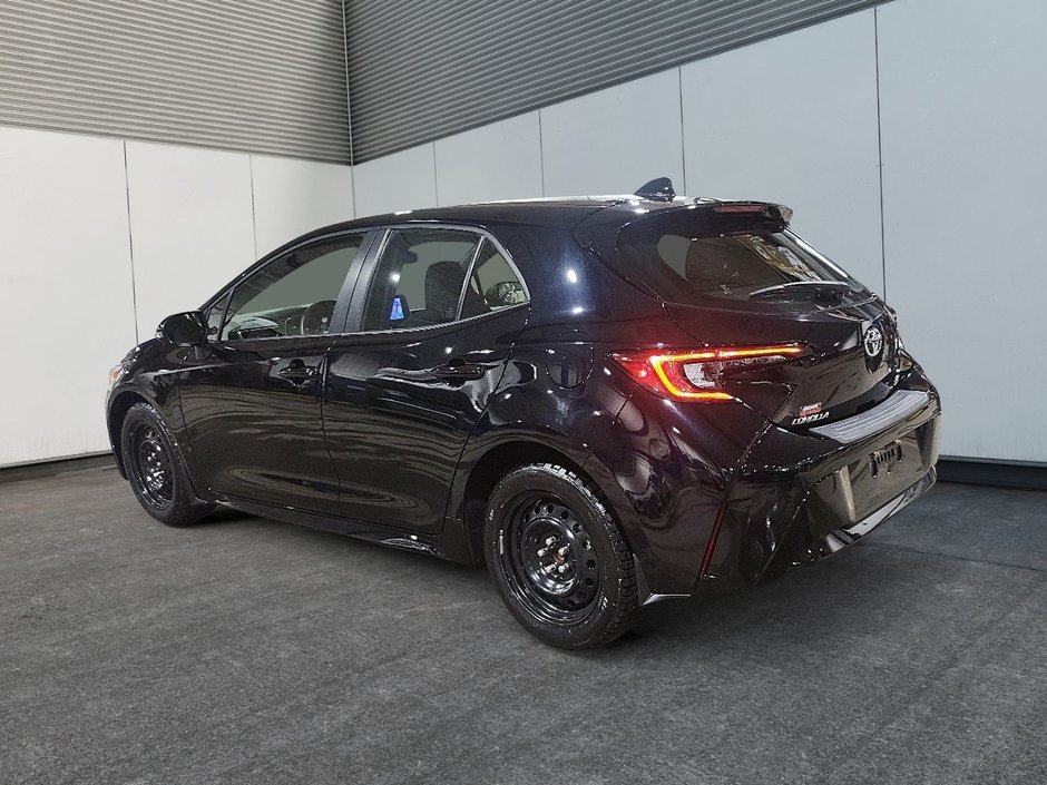 2024 Toyota Corolla Hatchback SE-3