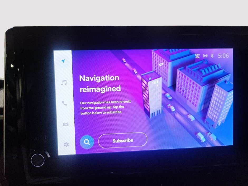 2024 Toyota Corolla Hatchback SE-16