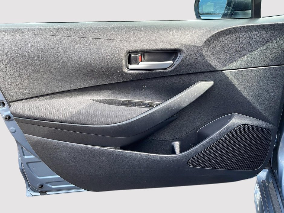 2020 Toyota Corolla LE-10