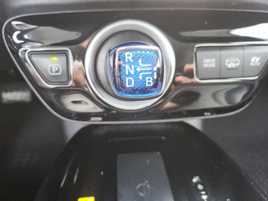 2020 Toyota Prius Prime UPGRADE-14