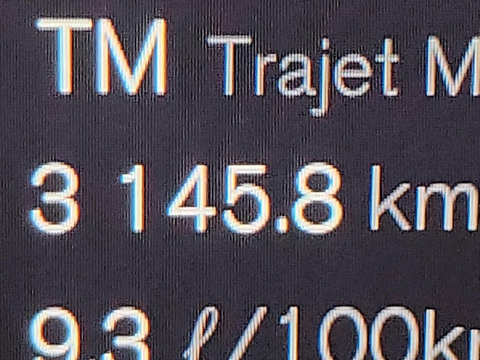 2023 Volvo XC40 Plus Bright Theme-12