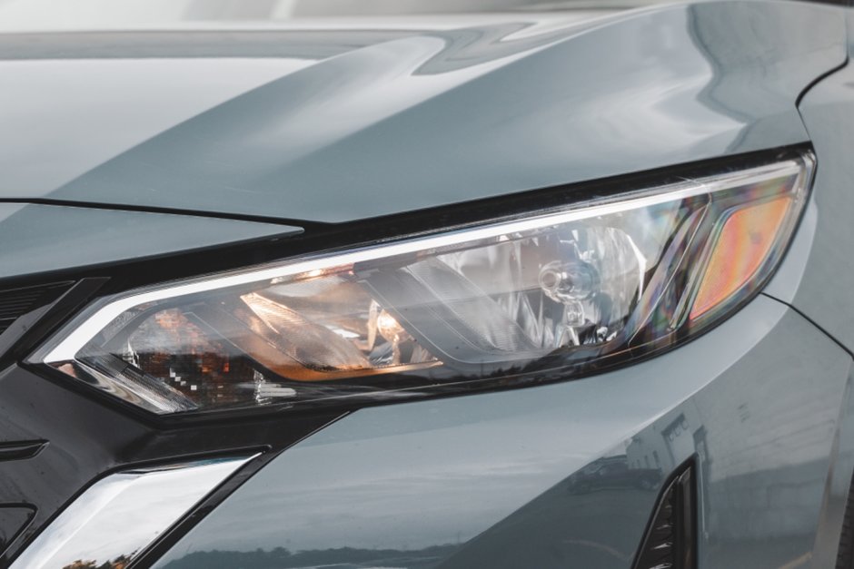 2025 Nissan Sentra SV MOONROOF-3
