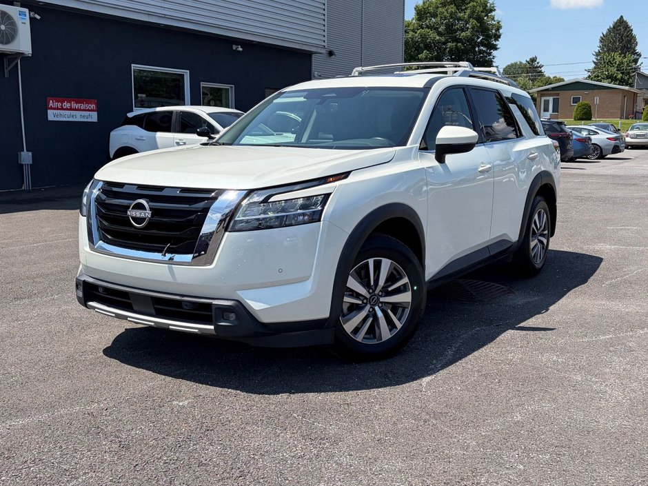 Nissan Pathfinder SL 2022-0