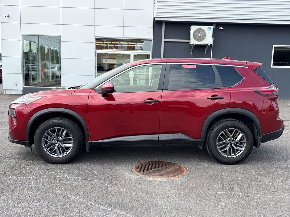 Nissan Rogue S awd 2024-2