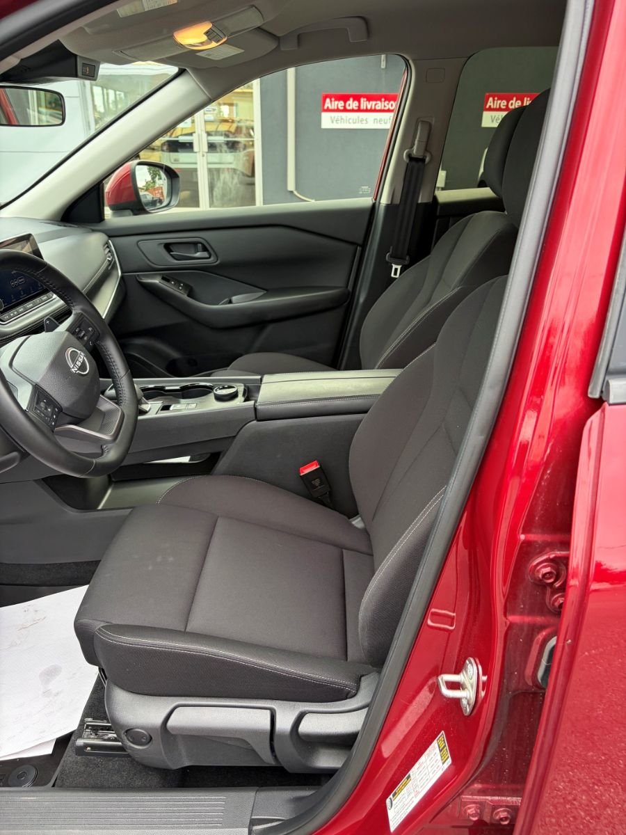 Nissan Rogue S 2025-5