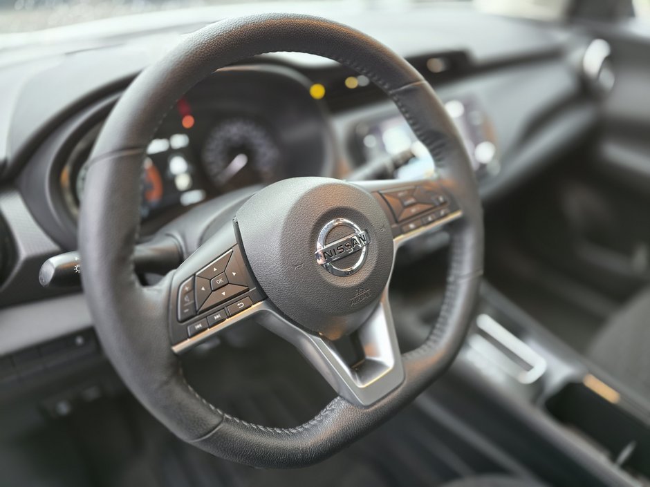 Nissan Kicks SV 2021-16