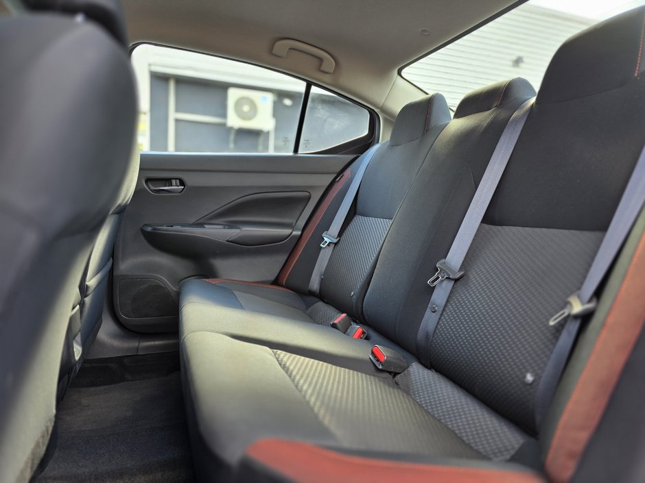 Nissan Versa SR 2023-12