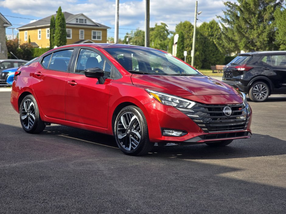 Nissan Versa SR 2023-2