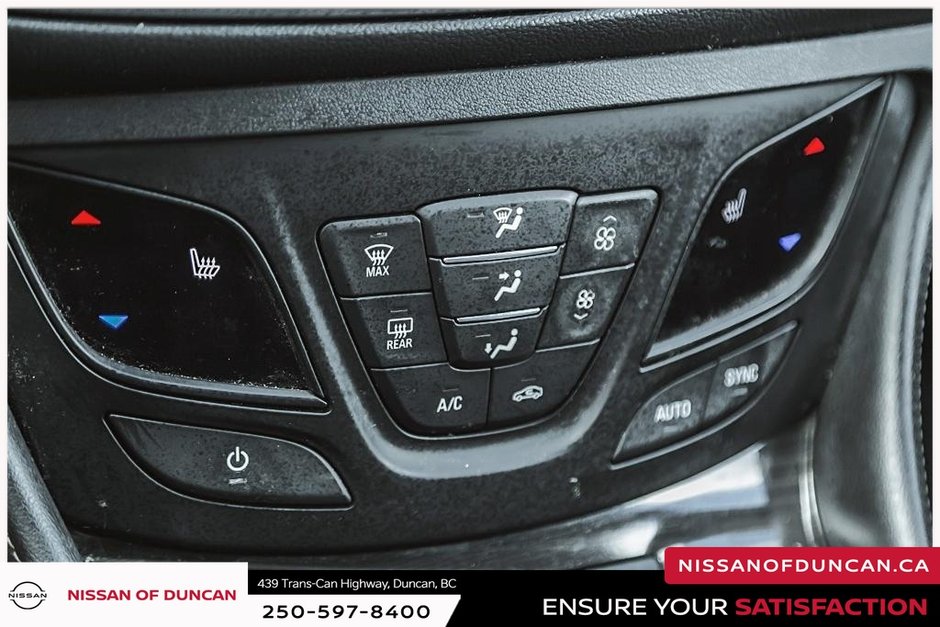 2020 Buick Envision Essence-33