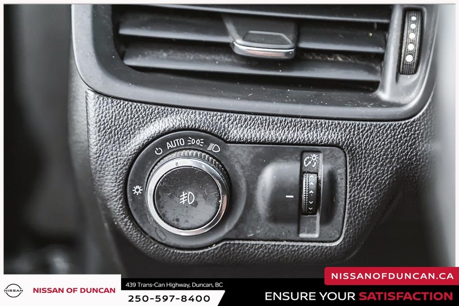 2020 Buick Envision Essence-25