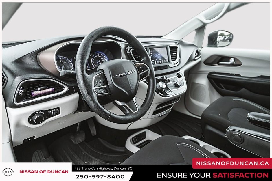 2021 Chrysler Grand Caravan SXT-12